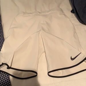 Nike White Drifit shorts size Youth M
